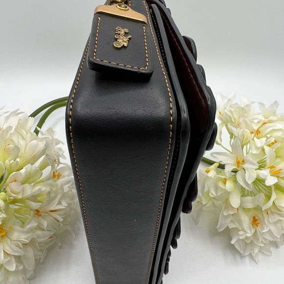 Coach 1941 Dinky with tea rose. - Picture 5 of 16